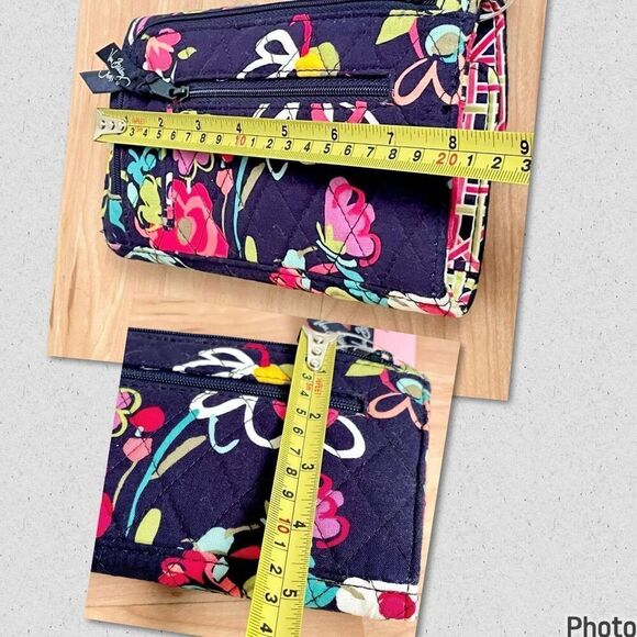 NWT Gorgeous Vera Bradley Floral Navy Blue Crossbody Bag / Wallet with Ribbons - Picture 11 of 12